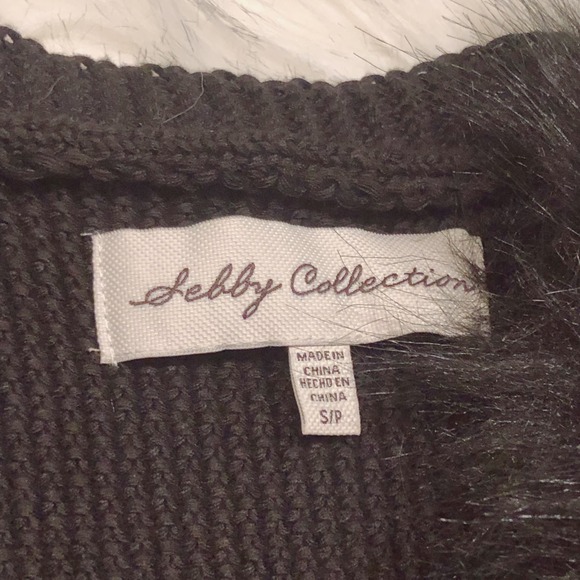 Sebby Collection Faux Fur Black Vest Cardigan - Picture 3 of 10